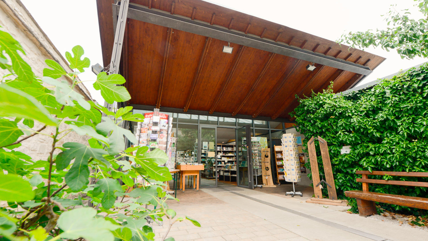 Beibild_Buchhandlung_Eingangsbereich